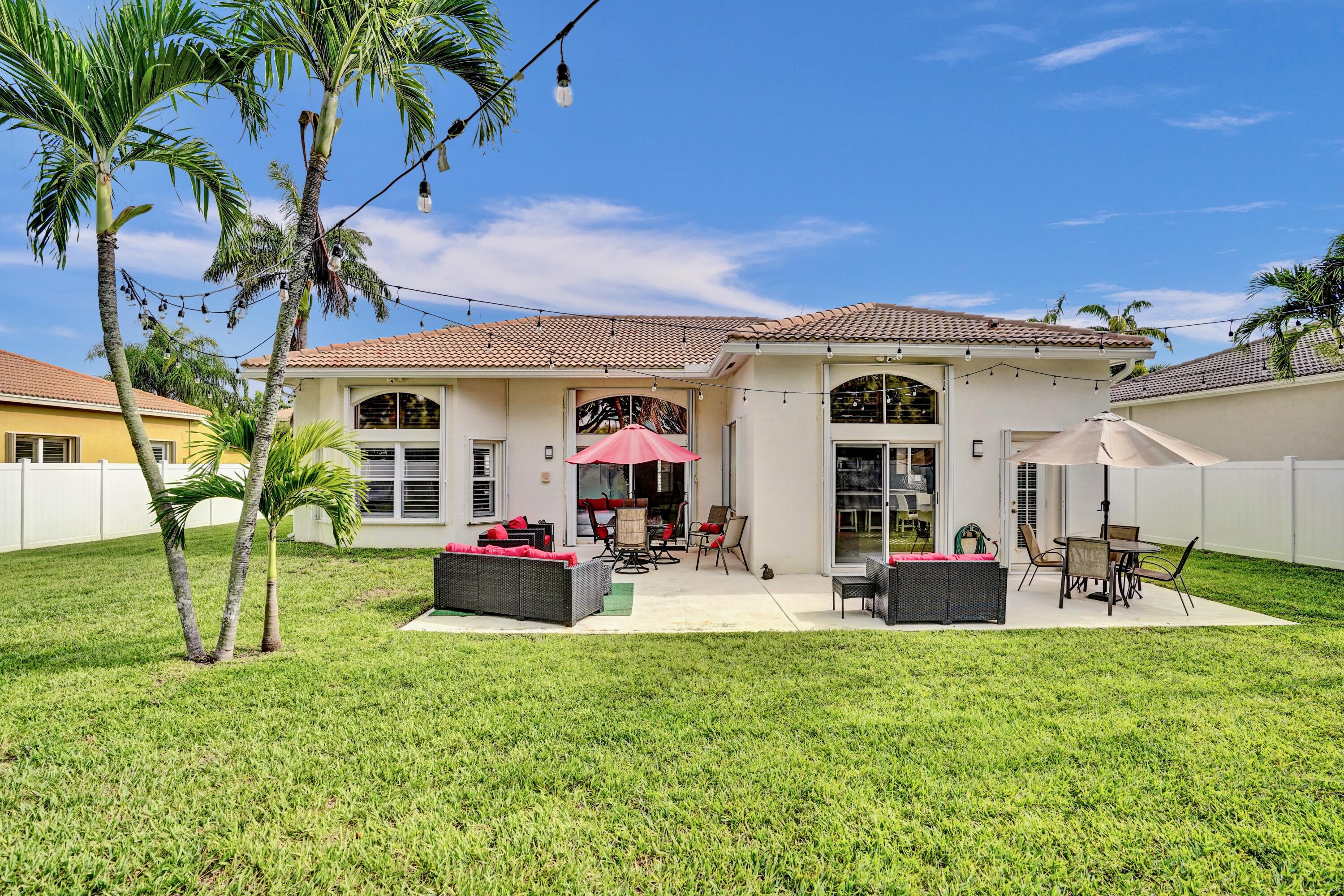 Lake Worth, Florida, 33463, United States, 3 Bedrooms Bedrooms, ,3 BathroomsBathrooms,Residential,For Sale,1905874