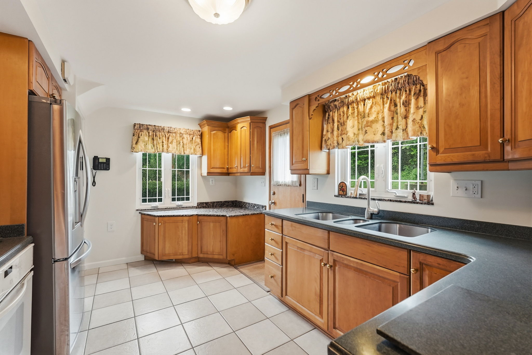  2722 Espy Avenue, Pittsburgh, PA 15216 - 物件實景