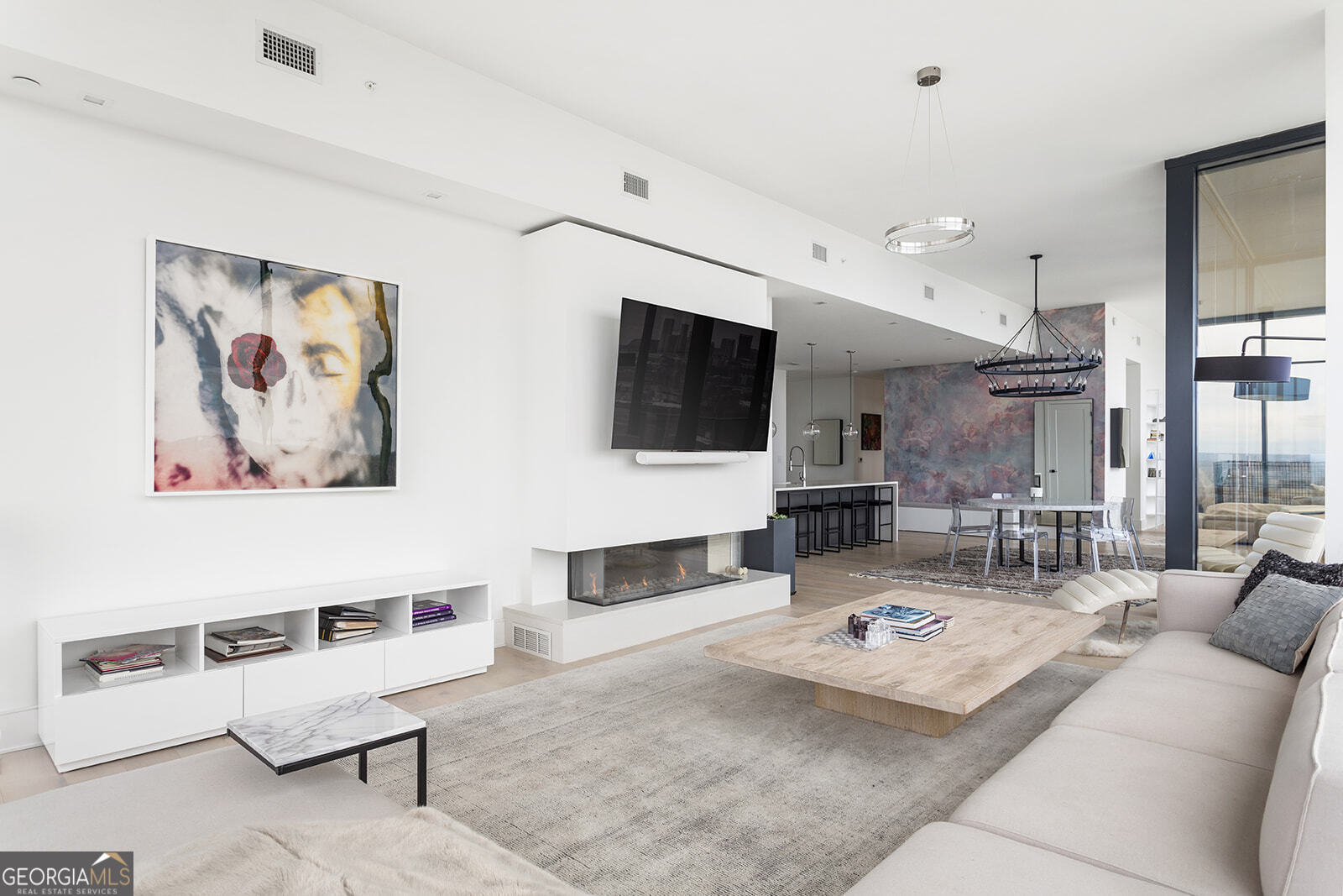 Atlanta, Georgia, 30318, United States, 2 Bedrooms Bedrooms, ,3 BathroomsBathrooms,Residential,For Sale,1989476