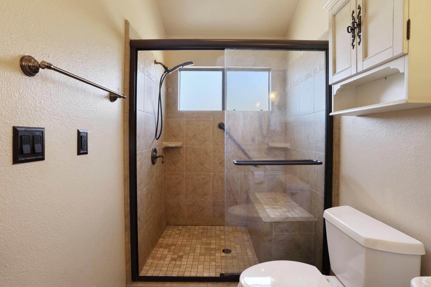 Valley Springs, California, 95252, United States, 3 Bedrooms Bedrooms, ,2 BathroomsBathrooms,Residential,For Sale,1978438