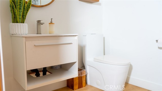 Los Angeles, California, 90027, United States, 3 Bedrooms Bedrooms, ,3 BathroomsBathrooms,Residential,For Sale,1980837