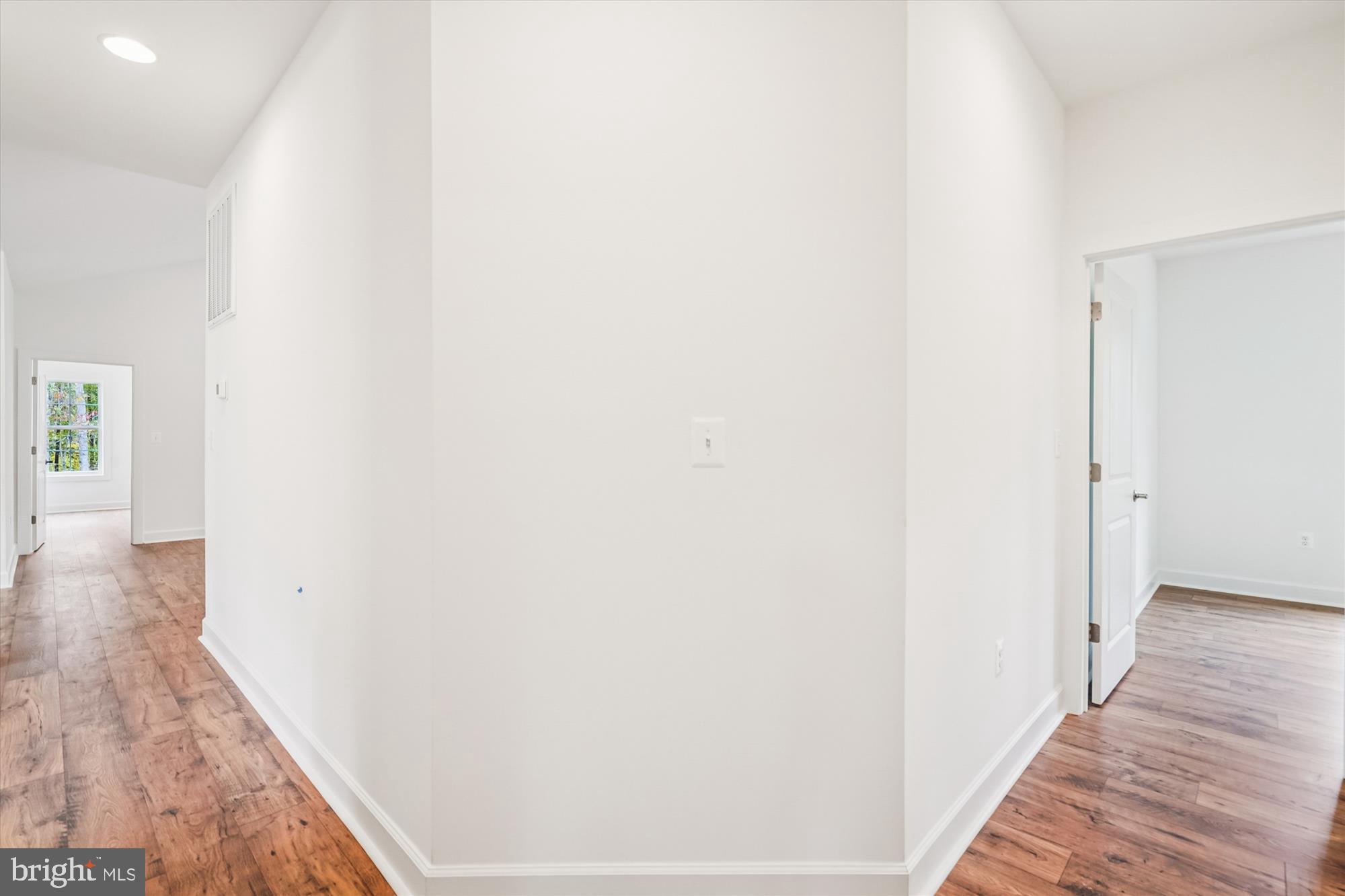 Culpeper, Virginia, 22701, United States, 3 Bedrooms Bedrooms, ,2 BathroomsBathrooms,Residential,For Sale,1986128