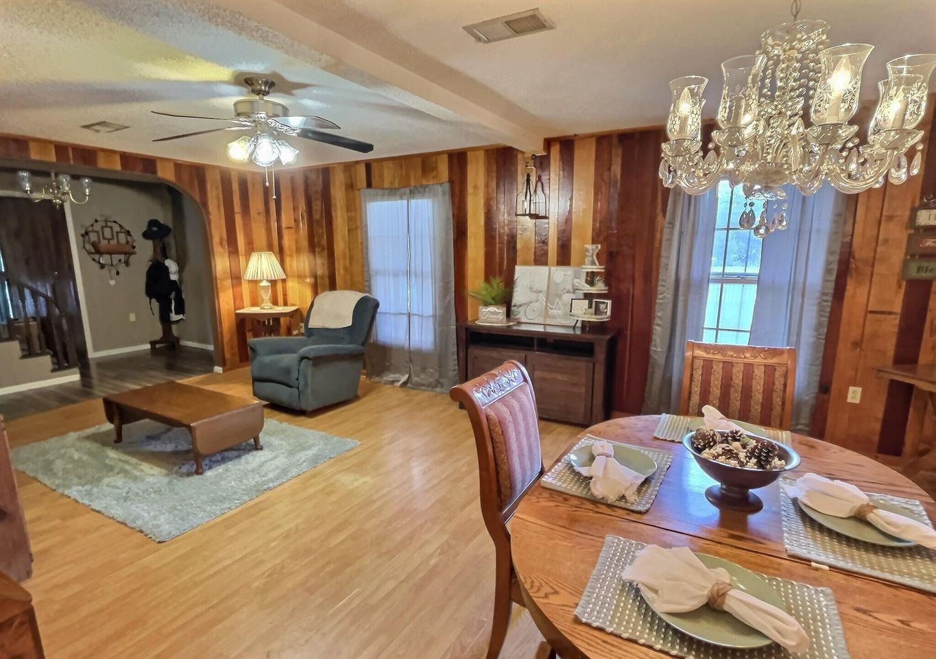 Palatka, Florida, 32177, United States, 4 Bedrooms Bedrooms, ,3 BathroomsBathrooms,Residential,For Sale,1898864