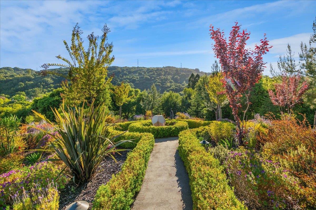 Saratoga, California, 95070, United States, 6 Bedrooms Bedrooms, ,11 BathroomsBathrooms,Residential,For Sale,1971416