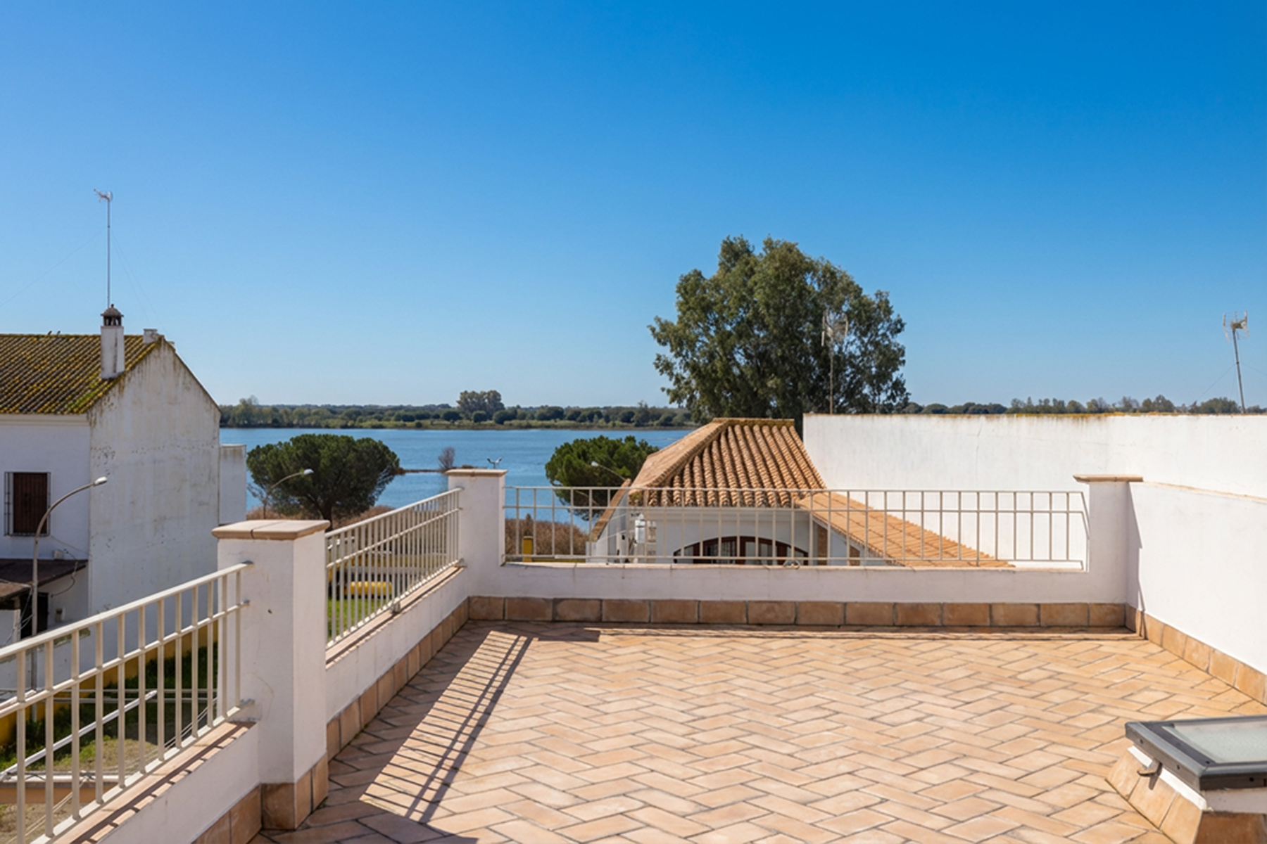  Refurbished Andalusian house with terraces and views of Doñana in El Rocío - 物件實景