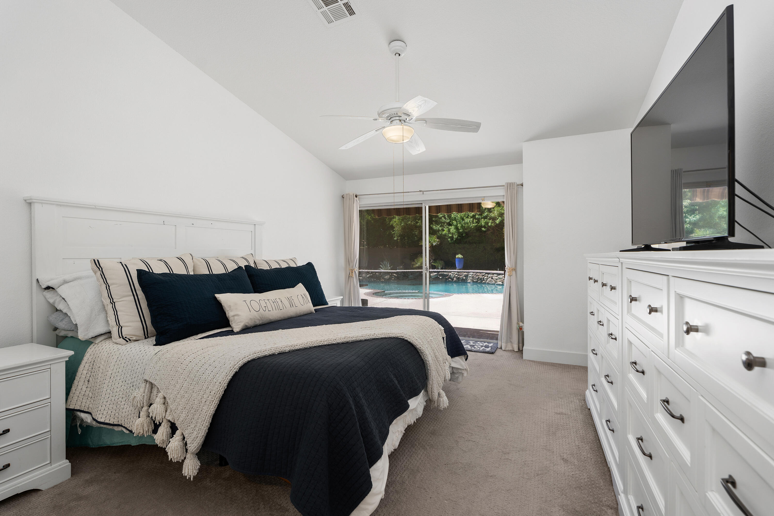 Palm Desert, California, 92211, United States, 4 Bedrooms Bedrooms, ,3 BathroomsBathrooms,Residential,For Sale,1938819