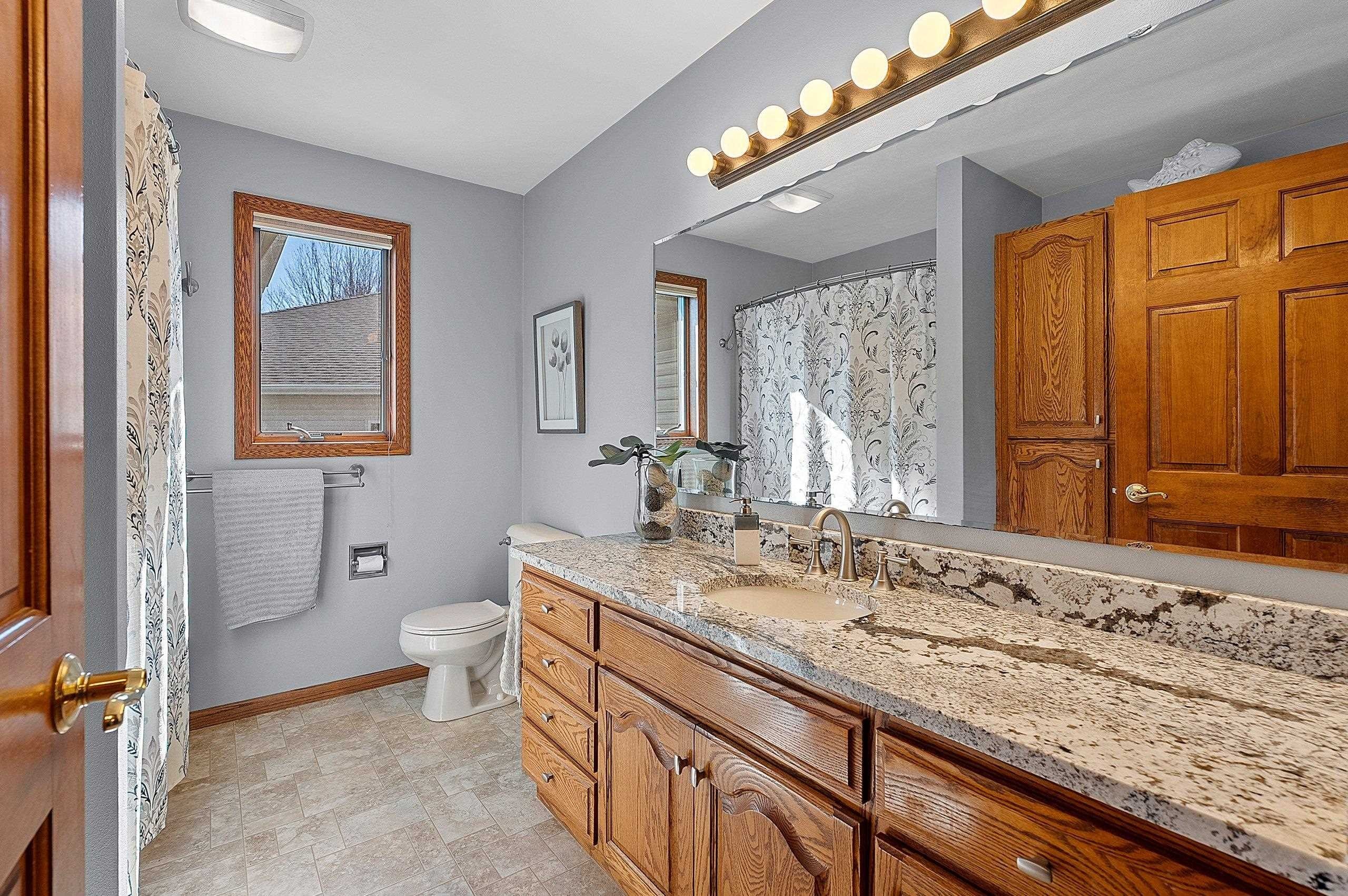 GREEN BAY, Wisconsin, 54313, United States, 4 Bedrooms Bedrooms, ,4 BathroomsBathrooms,Residential,For Sale,2048613