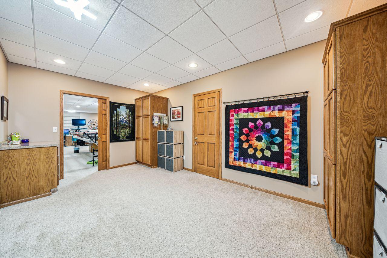 Lakeville, Minnesota, 55044, United States, 4 Bedrooms Bedrooms, ,3 BathroomsBathrooms,Residential,For Sale,1846490