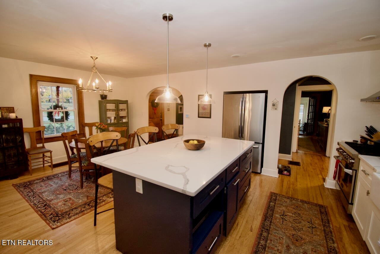 Maryville, Tennessee, 37803, United States, 4 Bedrooms Bedrooms, ,3 BathroomsBathrooms,Residential,For Sale,1989272