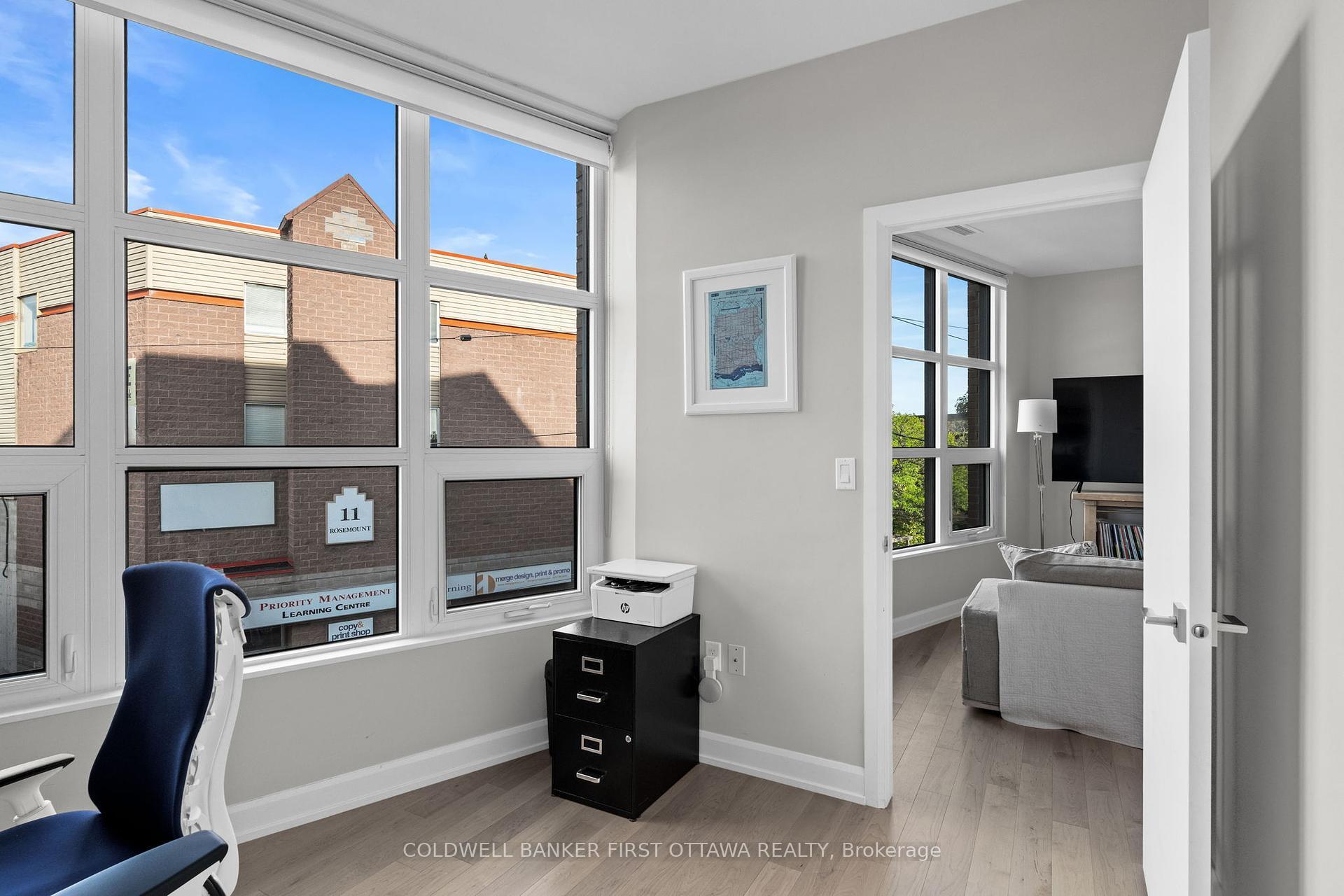 WEST CENTRE TOWN, Ontario, K1Y 4G9, CA, 2 Bedrooms Bedrooms, ,Residential,For Sale,1950292