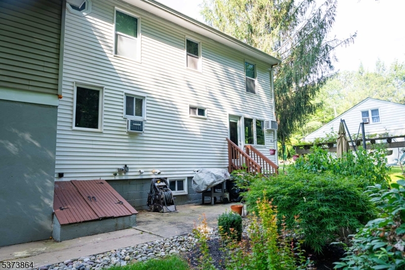 High Bridge Boro, New Jersey, 08829, United States, 4 Bedrooms Bedrooms, ,3 BathroomsBathrooms,Residential,For Sale,1901918