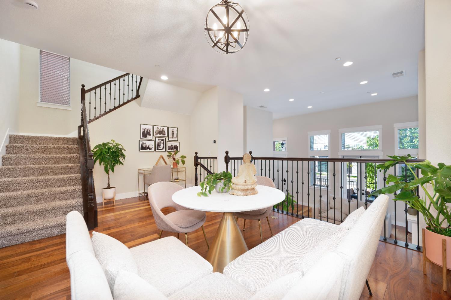 Sacramento, California, 95818, United States, 3 Bedrooms Bedrooms, ,3 BathroomsBathrooms,Residential,For Sale,1988052