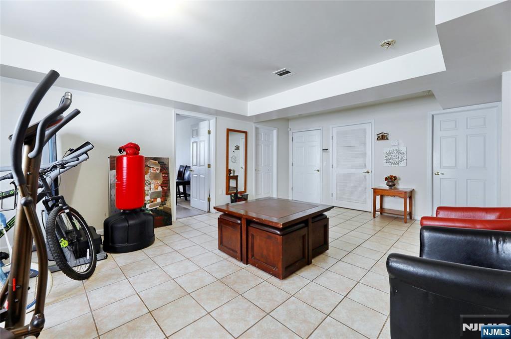 North Arlington, New Jersey, 07031, United States, 6 Bedrooms Bedrooms, ,4 BathroomsBathrooms,Residential,For Sale,1974124