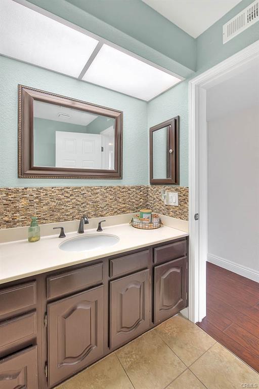 Corona, California, 92882, United States, 4 Bedrooms Bedrooms, ,3 BathroomsBathrooms,Residential,For Sale,1906086