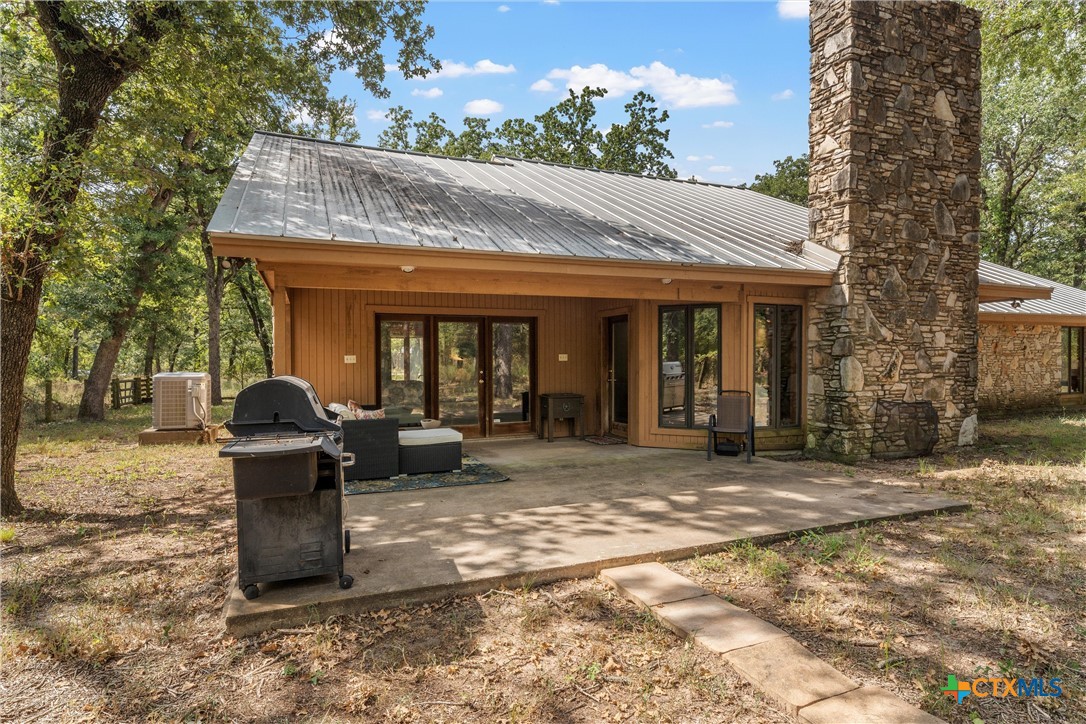 Holland, Texas, 76534, United States, 3 Bedrooms Bedrooms, ,2 BathroomsBathrooms,Residential,For Sale,1933257