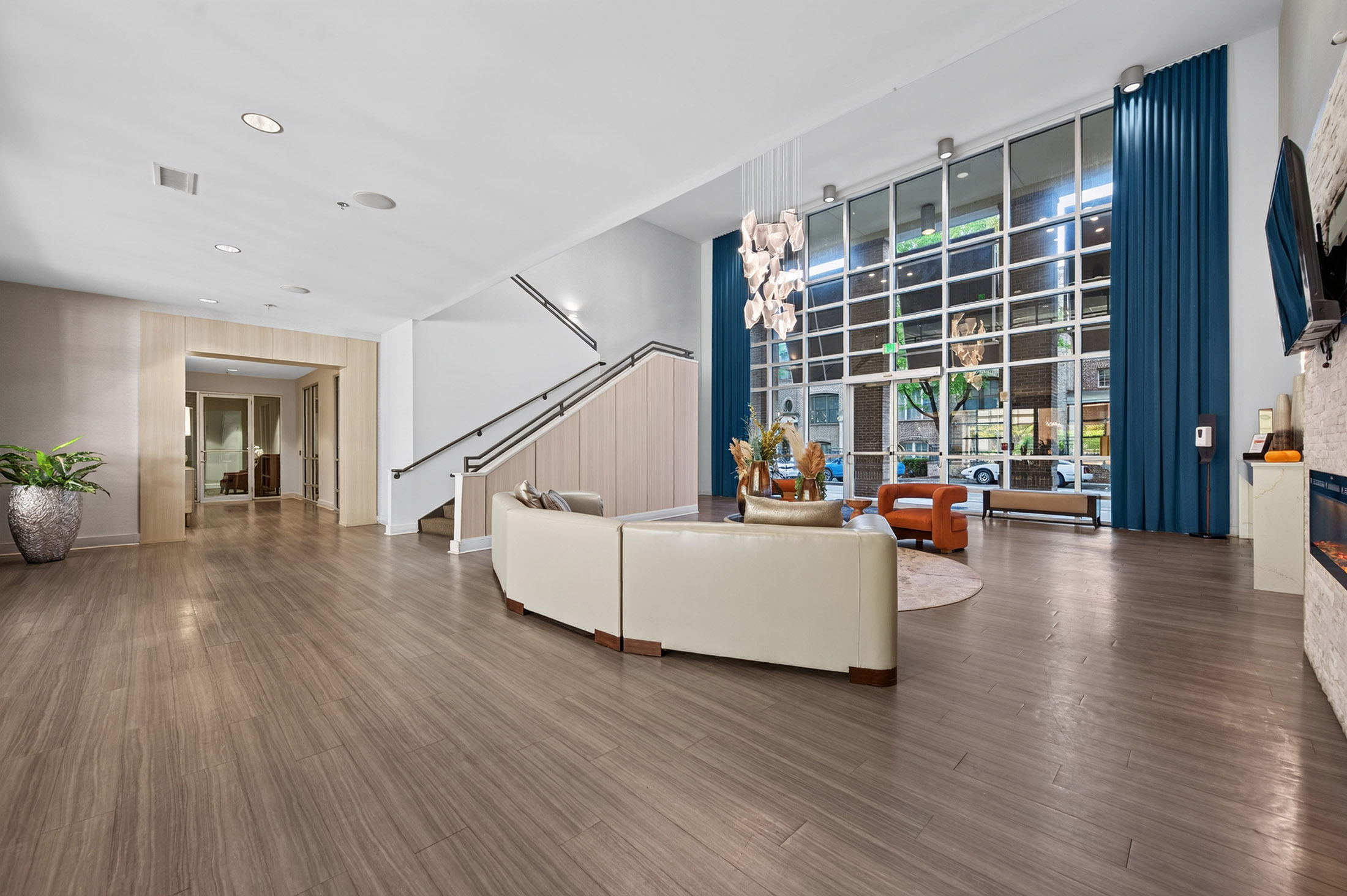  Stylish One Bedroom Condo with Great Amenities and Exceptional Buckhead Location - 物件實景