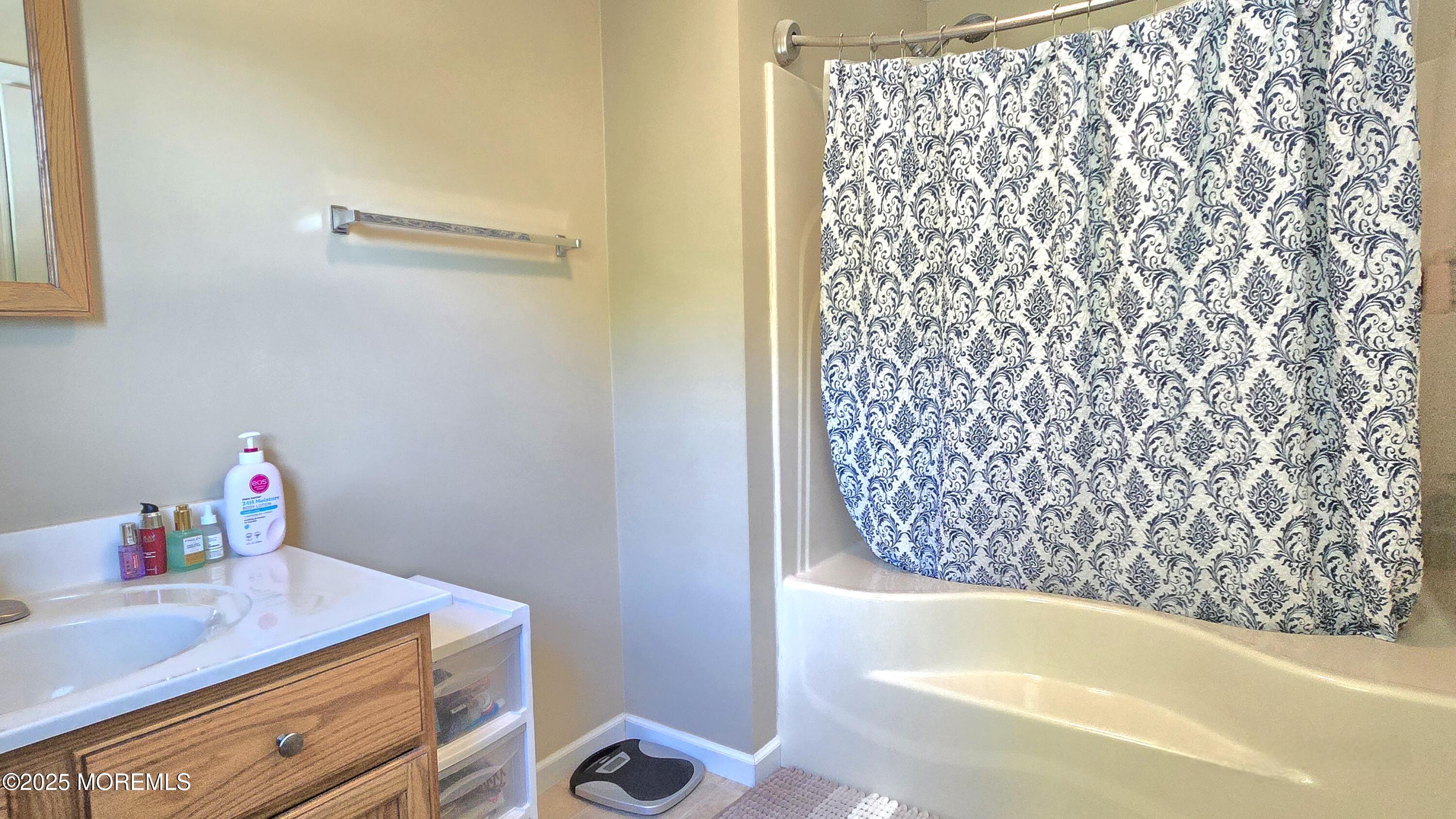 Egg Harbor City, New Jersey, 08215, United States, 3 Bedrooms Bedrooms, ,2 BathroomsBathrooms,Residential,For Sale,1943195