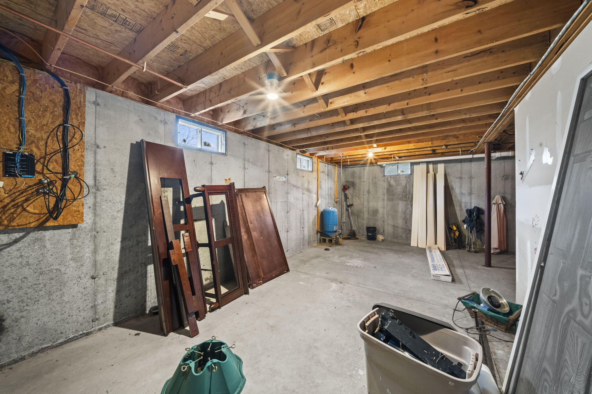 Scarborough, Maine, 04074, United States, 3 Bedrooms Bedrooms, ,3 BathroomsBathrooms,Residential,For Sale,1989589