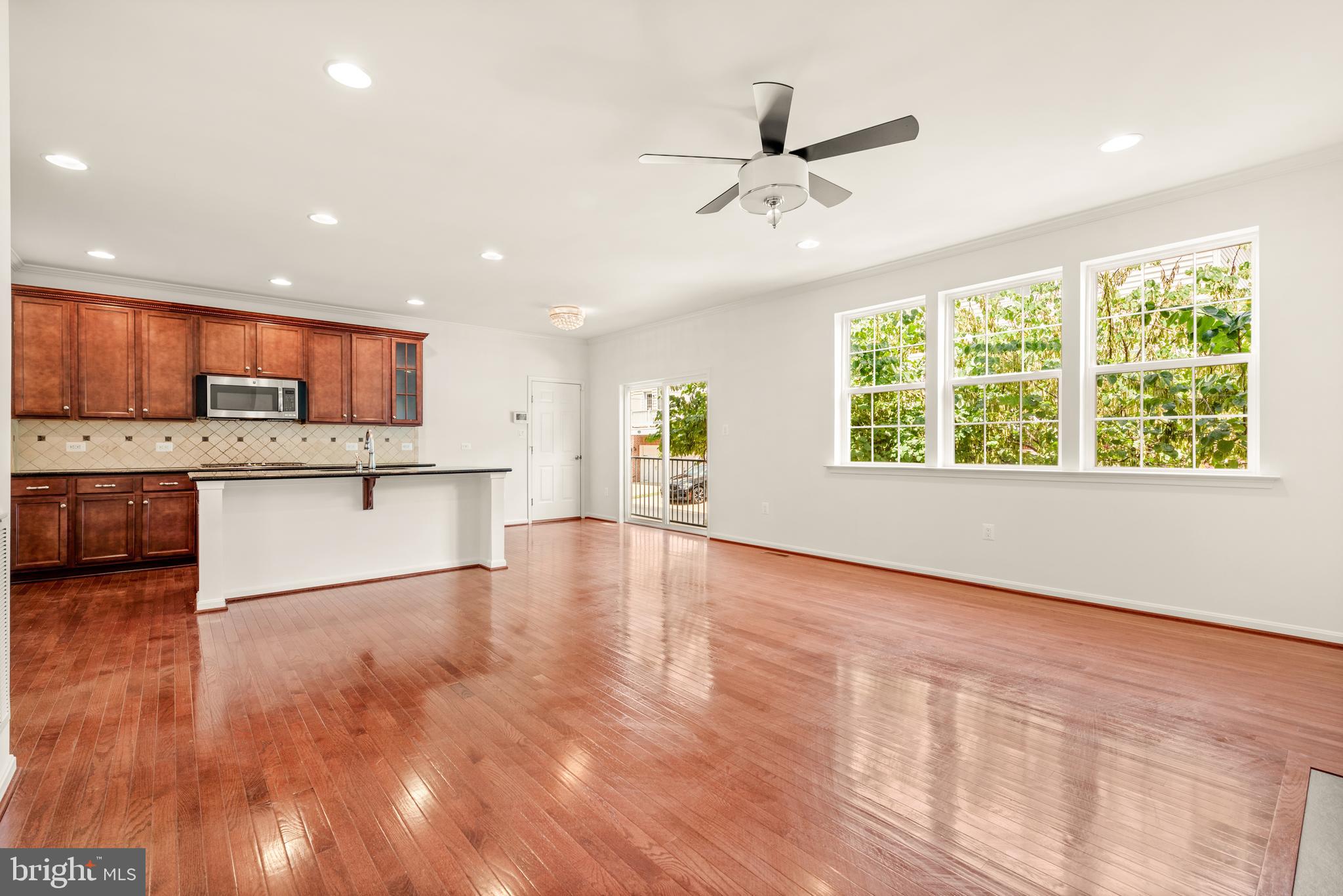 Manassas, Virginia, 20110, United States, 4 Bedrooms Bedrooms, ,4 BathroomsBathrooms,Residential,For Sale,1905847