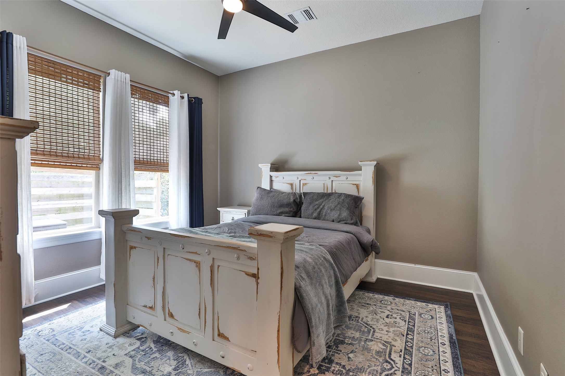  3422 Woodbine Drive - 物件實景