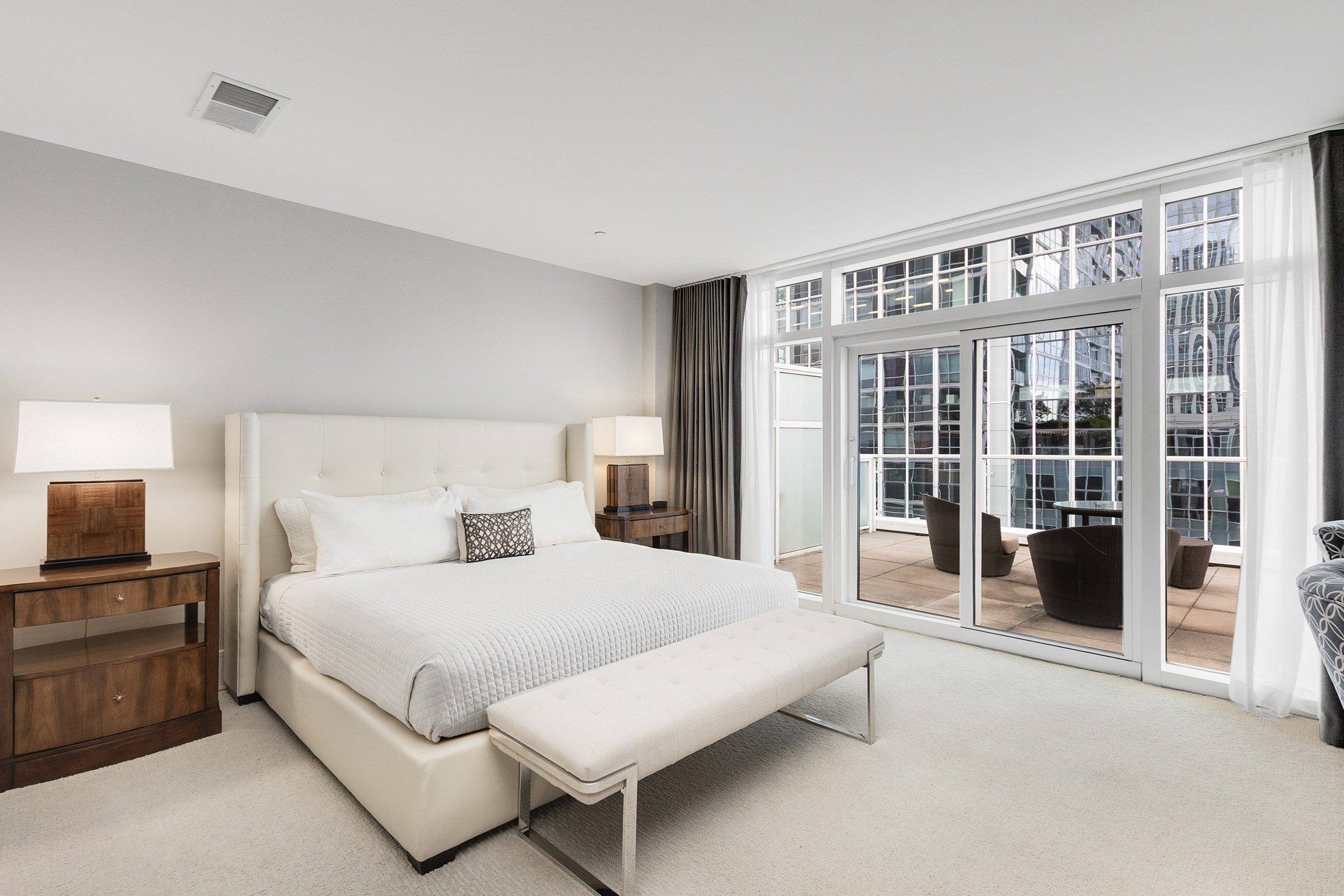  Immaculate Two Bedroom with Dedicated Office/Den at Sought-after Terminus - 物件實景
