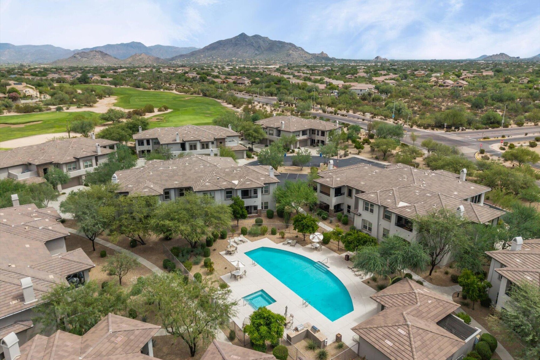  33550 N Dove Lakes Dr #1002¦Cave Creek, AZ - 物件實景