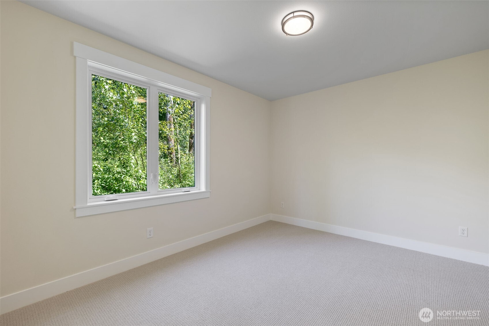 Bellevue, Washington, 98007, United States, 5 Bedrooms Bedrooms, ,4 BathroomsBathrooms,Residential,For Sale,1836661