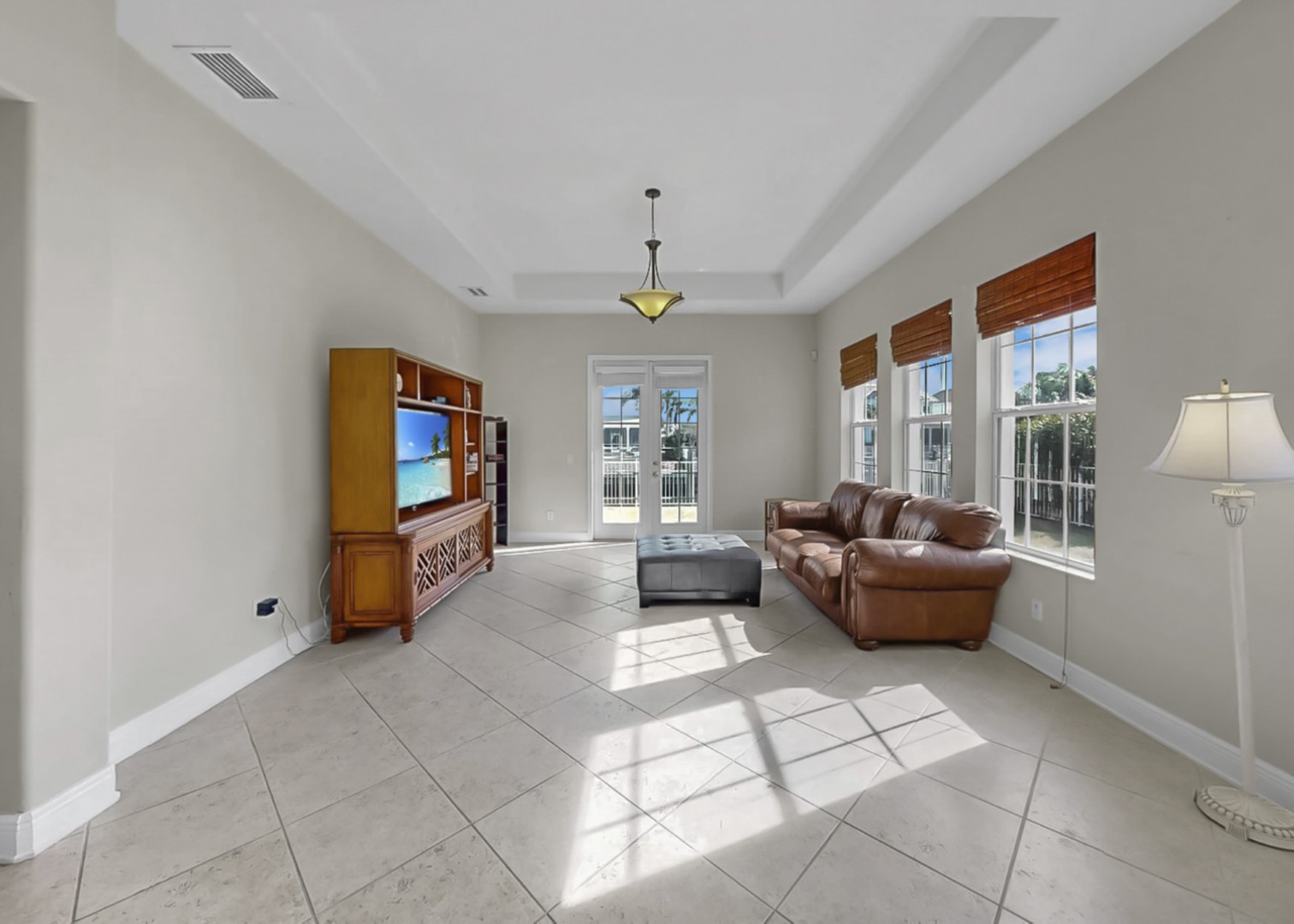 Apollo Beach, Florida, 33572, United States, 3 Bedrooms Bedrooms, ,2 BathroomsBathrooms,Residential,For Sale,2009250