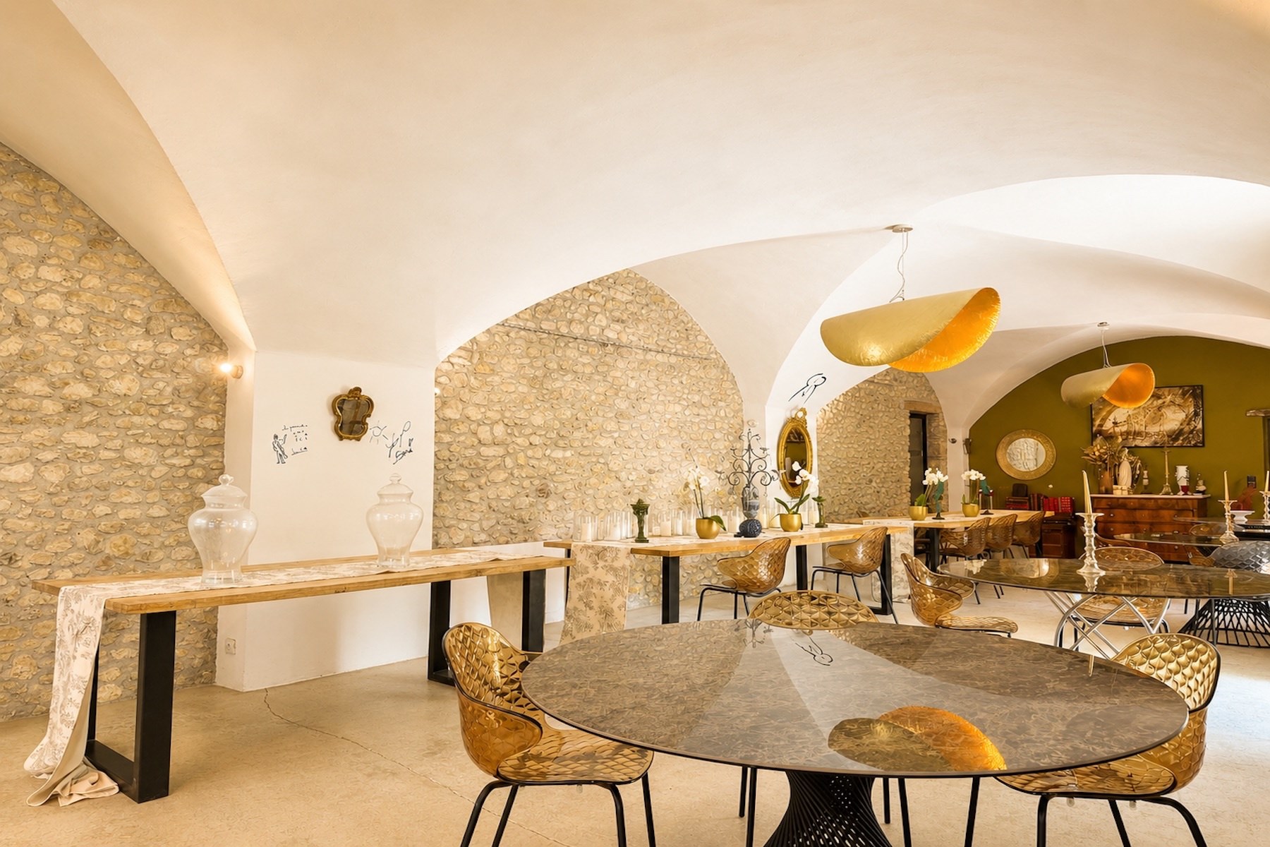  Exceptional Provençal Mas on 4.4 Hectares – Monumental Courtyard, Swimming Pool… - 物件實景