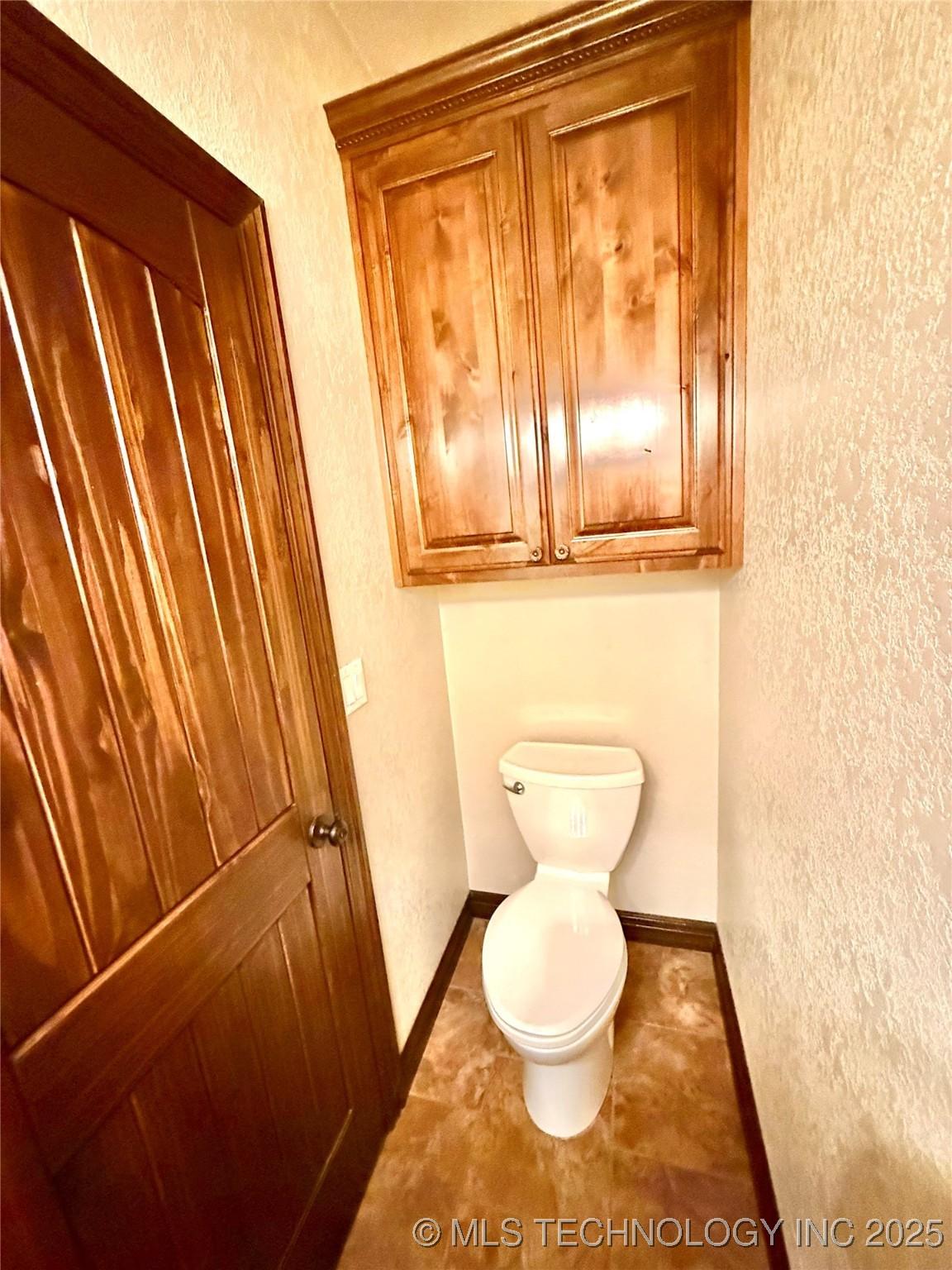 Checotah, Oklahoma, 74426, United States, 4 Bedrooms Bedrooms, ,4 BathroomsBathrooms,Residential,For Sale,1980942