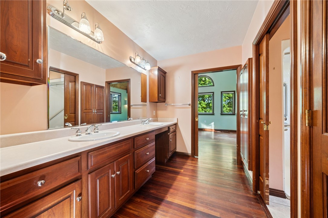 North Huntingdon, Pennsylvania, 15642, United States, 3 Bedrooms Bedrooms, ,3 BathroomsBathrooms,Residential,For Sale,1980425