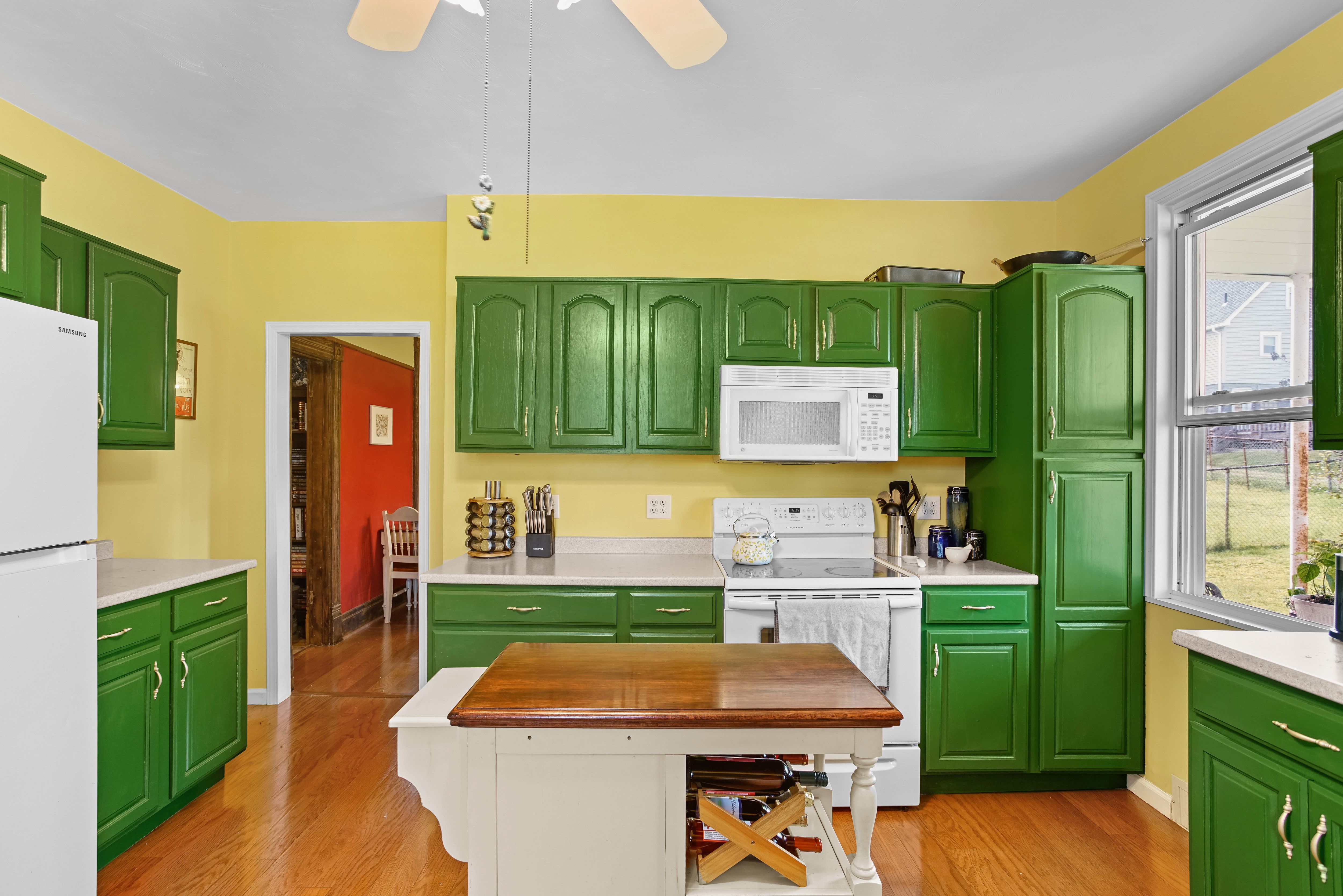  925 Walnut Street, Springdale, PA 15221 - 物件實景