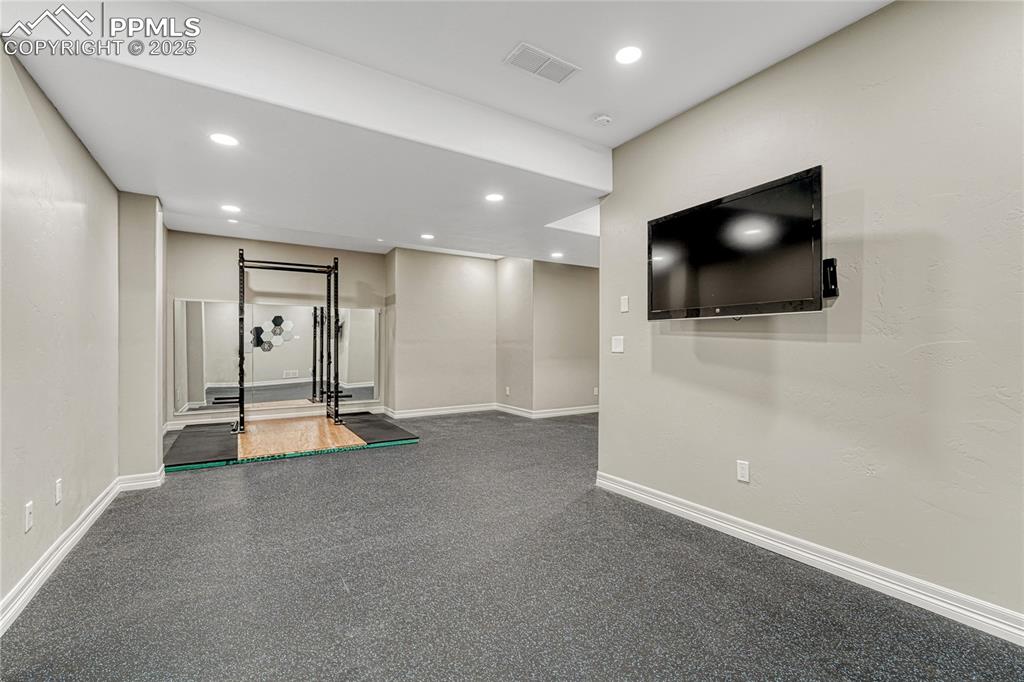 Colorado Springs, Colorado, 80921, United States, 5 Bedrooms Bedrooms, ,4 BathroomsBathrooms,Residential,For Sale,1939279
