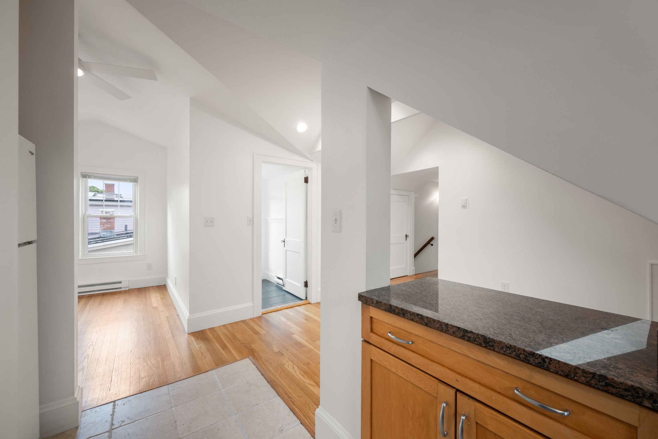  14 Notre Dame Ave, Cambridge, MA, 02140 - 物件實景