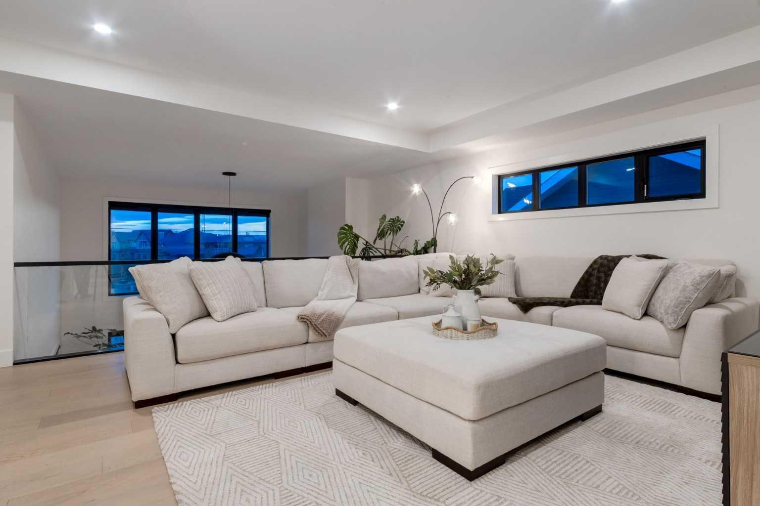 HERITAGE POINTE, Alberta, T1S 4K5, CA, 5 Bedrooms Bedrooms, ,5 BathroomsBathrooms,Residential,For Sale,1837461