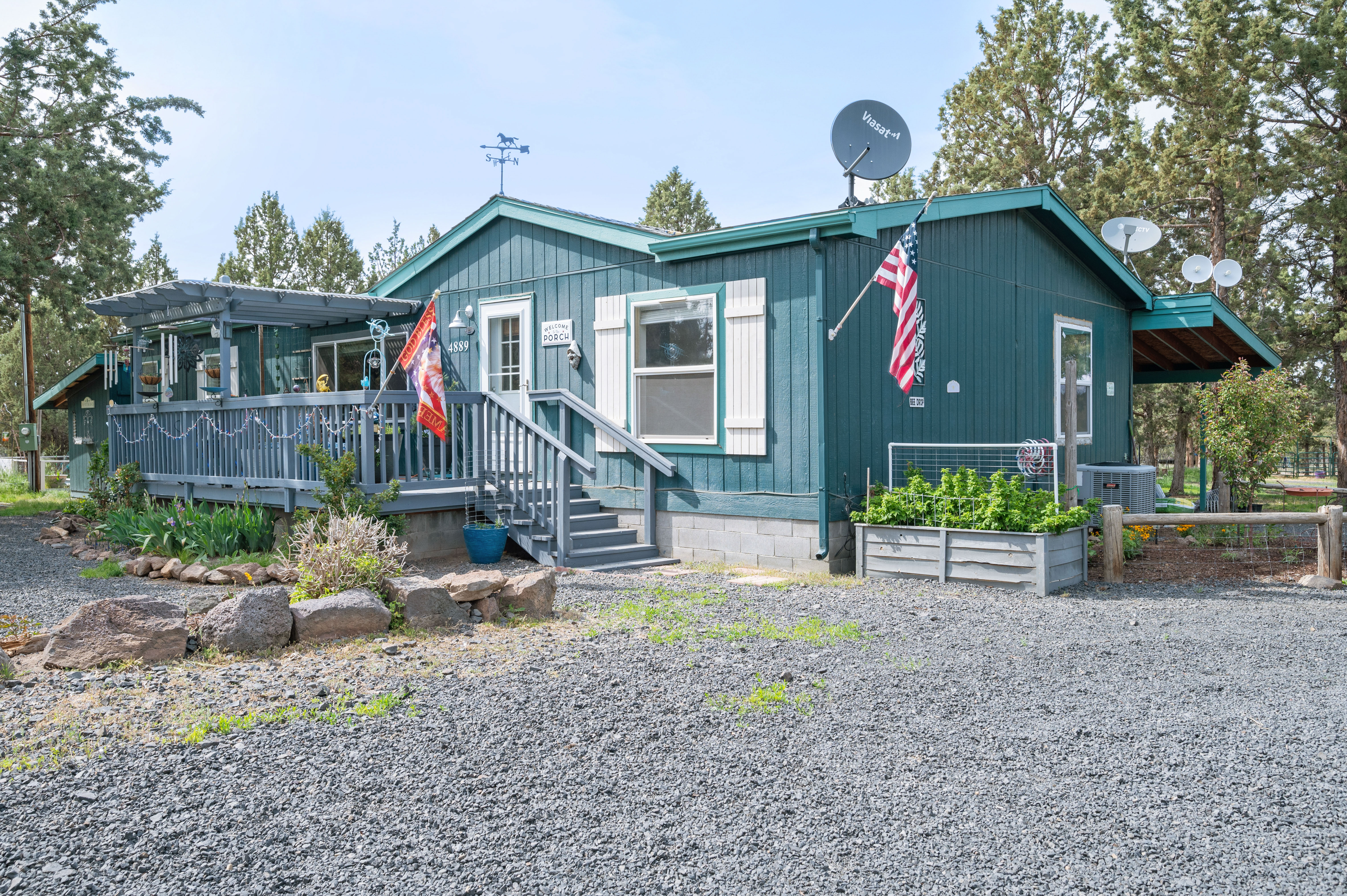 Prineville, Oregon, 97754, United States, 3 Bedrooms Bedrooms, ,2 BathroomsBathrooms,Residential,For Sale,1821437