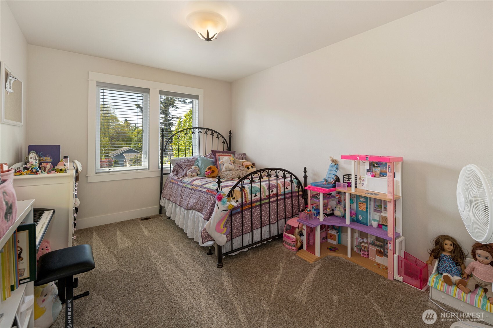 Friday Harbor, Washington, 98250, United States, 2 Bedrooms Bedrooms, ,3 BathroomsBathrooms,Residential,For Sale,1818388