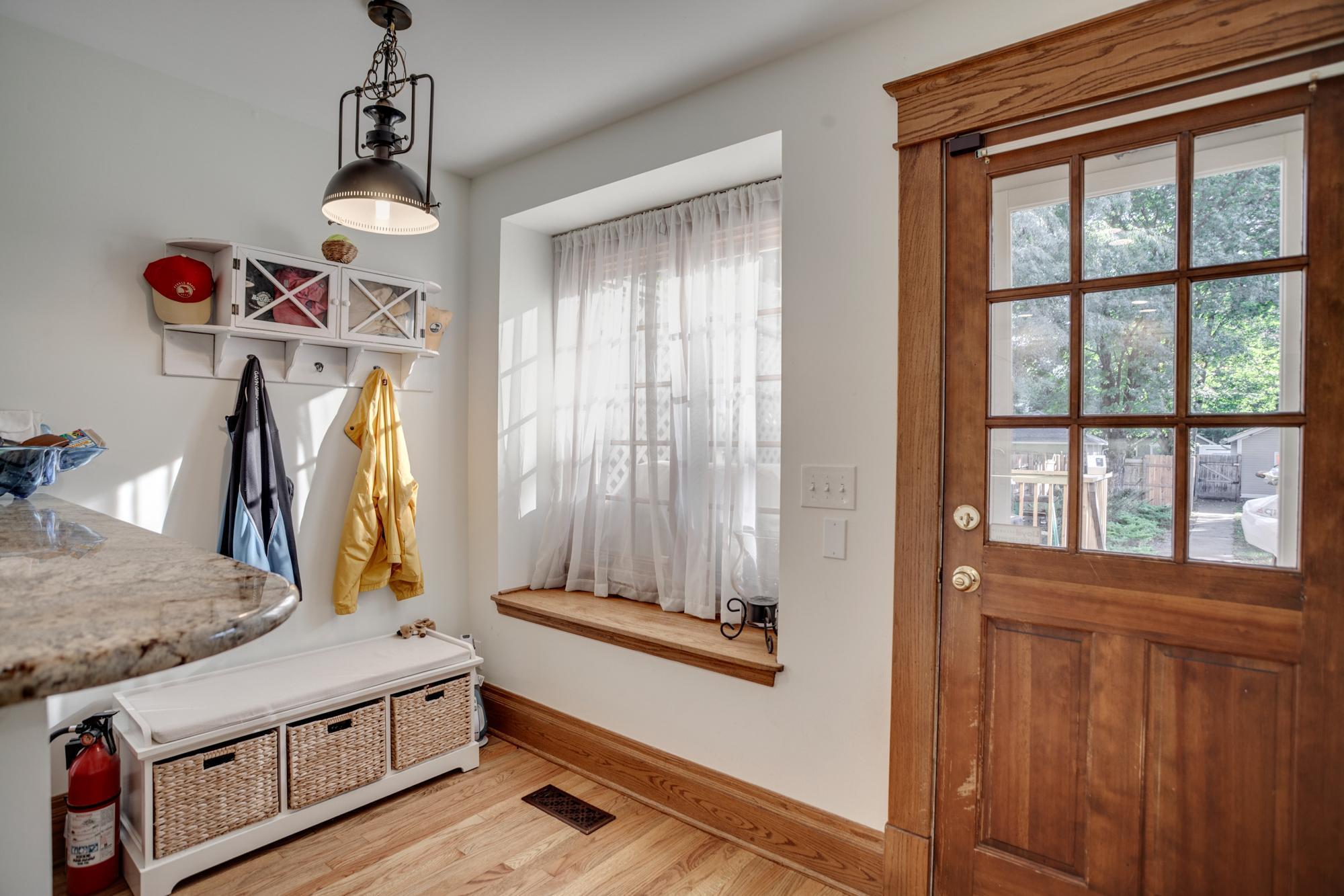 Minneapolis, Minnesota, 55408, United States, 5 Bedrooms Bedrooms, ,2 BathroomsBathrooms,Residential,For Sale,1960764