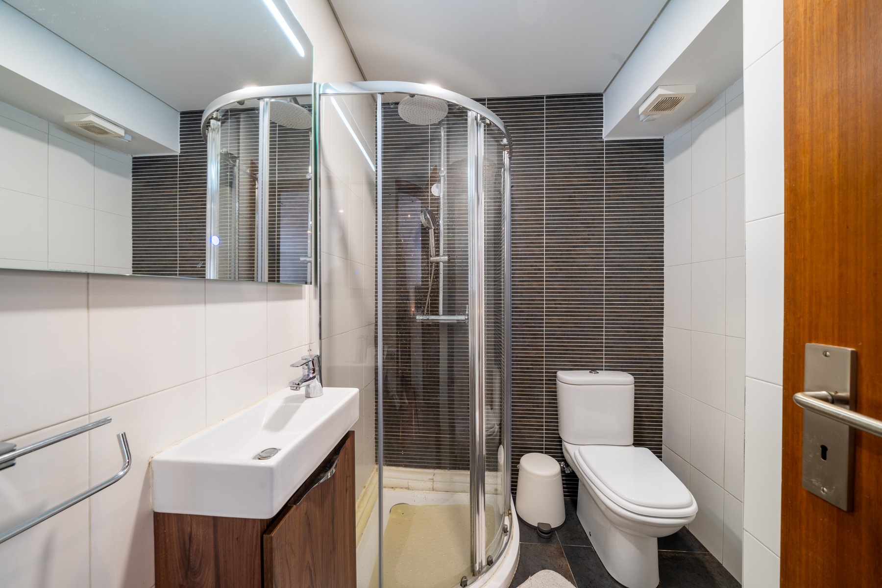  Flat, 2 bedrooms, for Sale - 物件實景