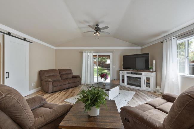 Watsonville, California, 95076, United States, 3 Bedrooms Bedrooms, ,2 BathroomsBathrooms,Residential,For Sale,1987376