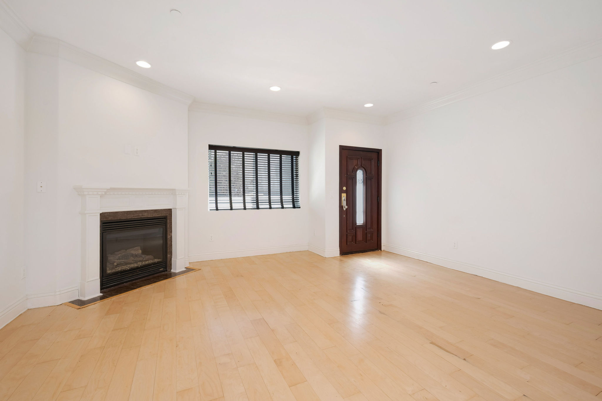  4325 Stern Avenue - 物件實景