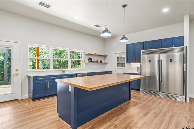 Holly Lake Ranch, Texas, 75765, United States, 4 Bedrooms Bedrooms, ,2 BathroomsBathrooms,Residential,For Sale,1978220