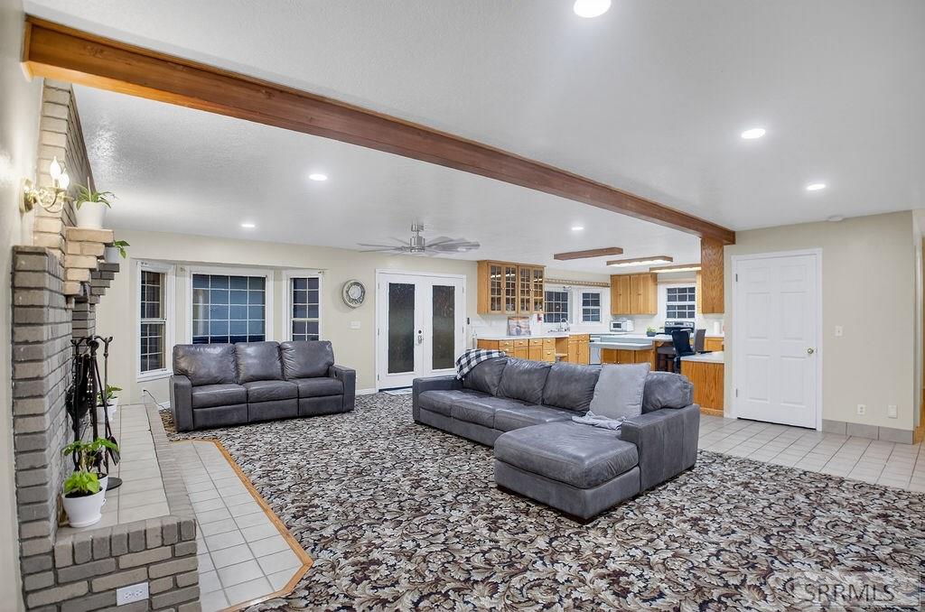 POCATELLO, Idaho, 83202, United States, 6 Bedrooms Bedrooms, ,4 BathroomsBathrooms,Residential,For Sale,1977598