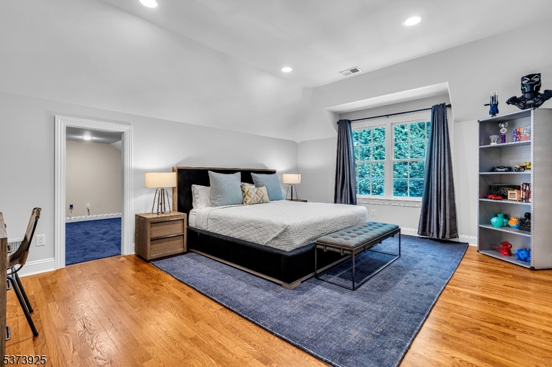 Bernardsville Boro, New Jersey, 07924, United States, 5 Bedrooms Bedrooms, ,8 BathroomsBathrooms,Residential,For Sale,1910791