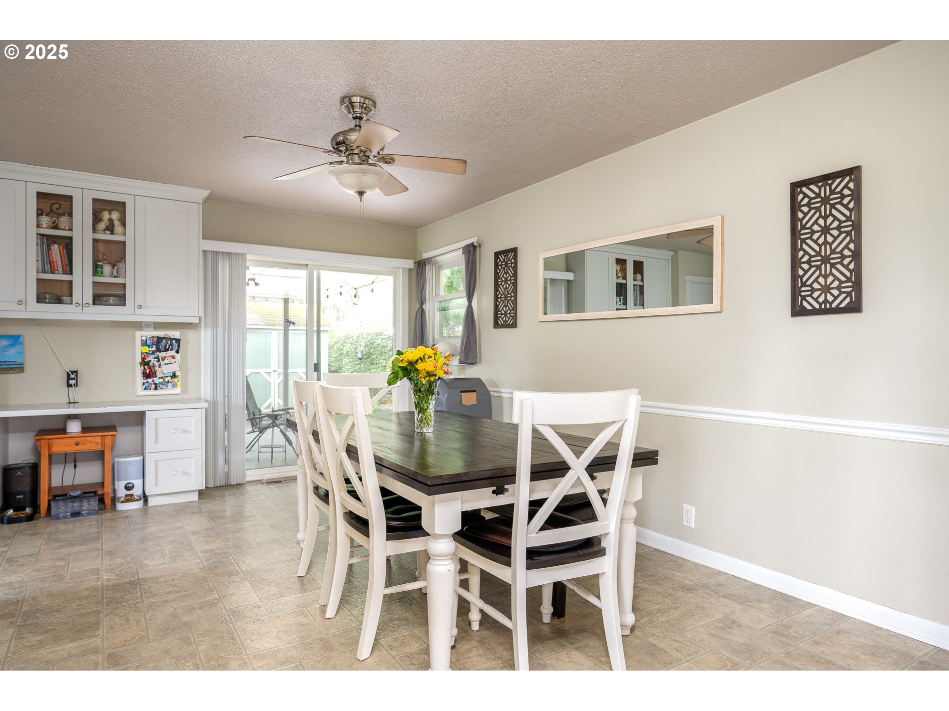 Milwaukie, Oregon, 97267, United States, 3 Bedrooms Bedrooms, ,2 BathroomsBathrooms,Residential,For Sale,1911420