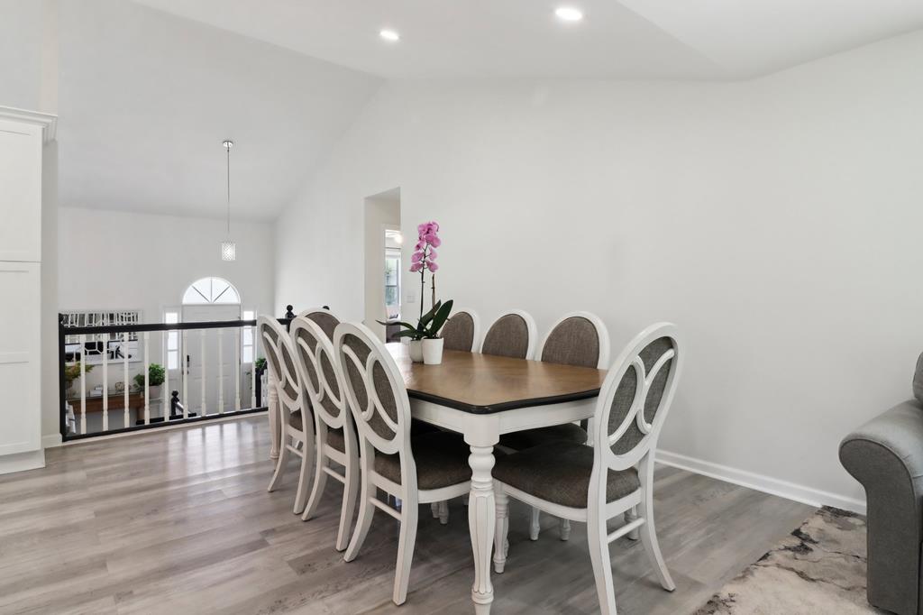 Woodstock, Georgia, 30188, United States, 5 Bedrooms Bedrooms, ,3 BathroomsBathrooms,Residential,For Sale,1979704