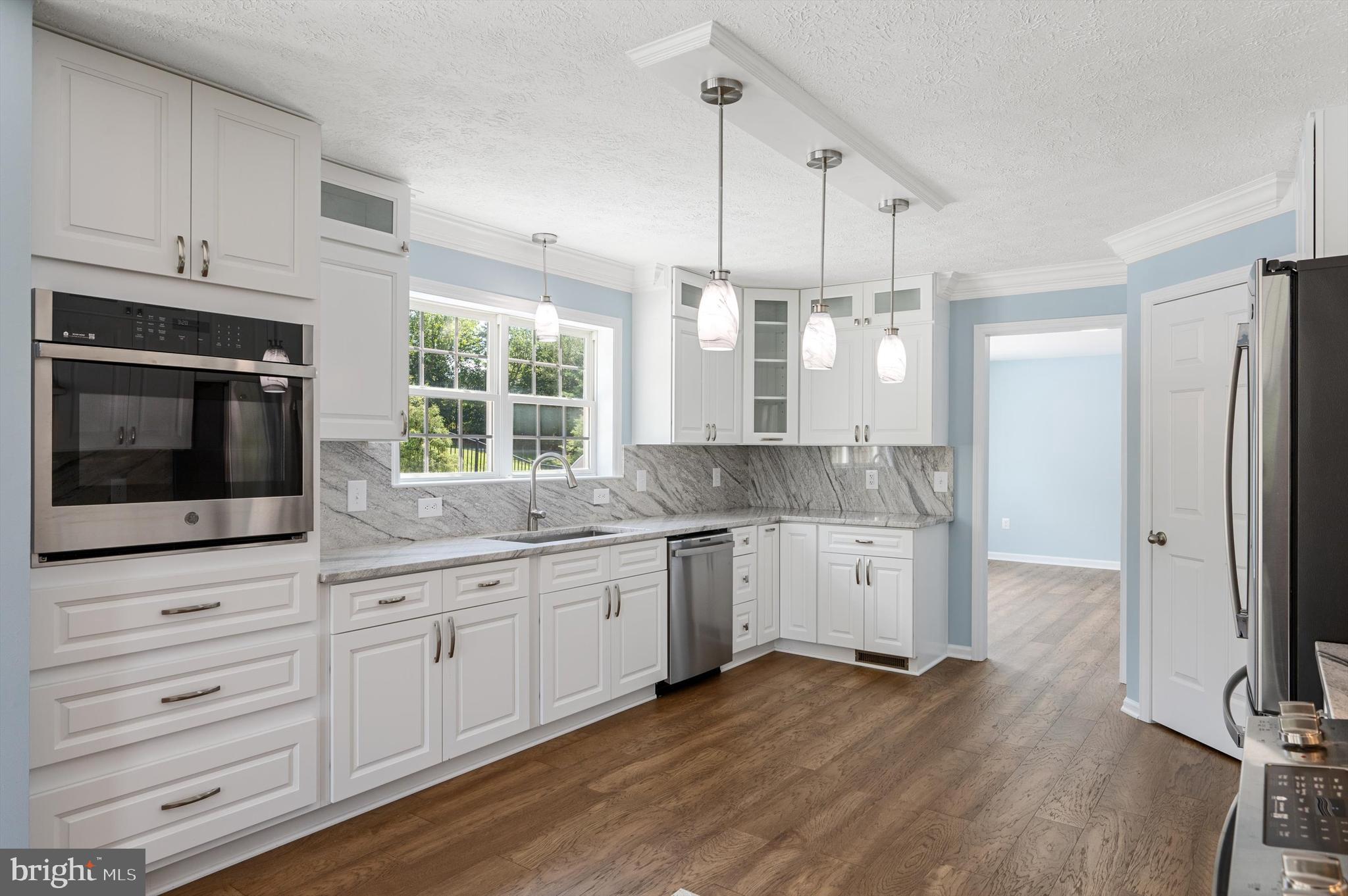 128 Whitlock Lane, Gore, Virginia, 22637, United States, 6 Bedrooms Bedrooms, ,5 BathroomsBathrooms,Residential,For Sale,128 Whitlock Lane,1338038