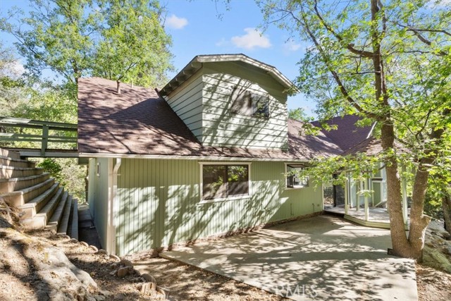 Lake Arrowhead, California, 92391, United States, 3 Bedrooms Bedrooms, ,4 BathroomsBathrooms,Residential,For Sale,1981303
