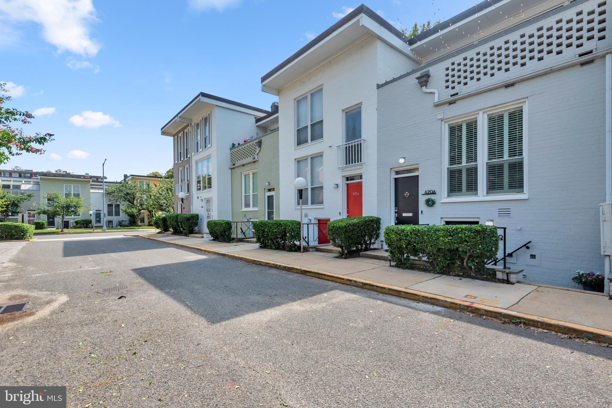 Washington, District of Columbia, 20024, United States, 3 Bedrooms Bedrooms, ,3 BathroomsBathrooms,Residential,For Sale,1943567