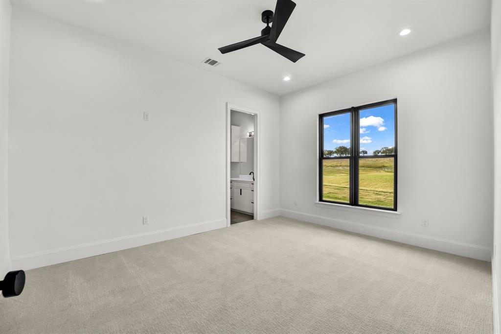 Weatherford, Texas, 76087, United States, 5 Bedrooms Bedrooms, ,6 BathroomsBathrooms,Residential,For Sale,1981195